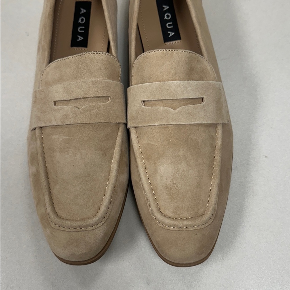 Aqua Nada Slip On Penny Loafer Flats Tan Suede Size 10 NWB - Picture 3 of 10